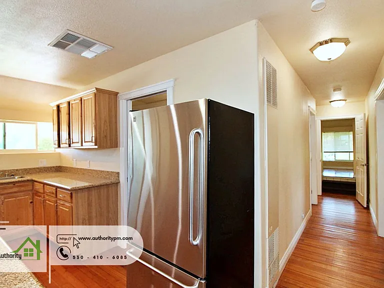 2391 Placer St #C — Photo 15