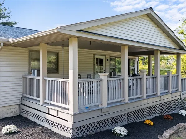 8892 Brakeman Rd, Chardon, OH 44024