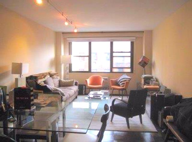 1st image of 210 E 15th St APT 6R