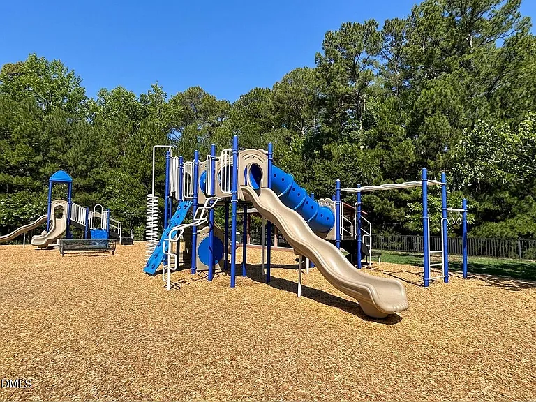 212 Mint Hill Dr — Photo 17