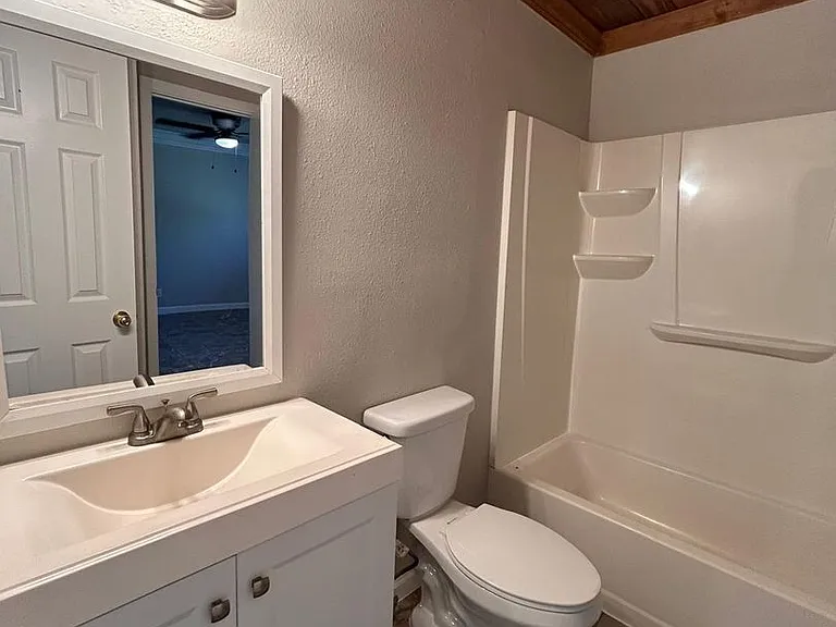 2706 Little Valley Cv #B — Photo 7
