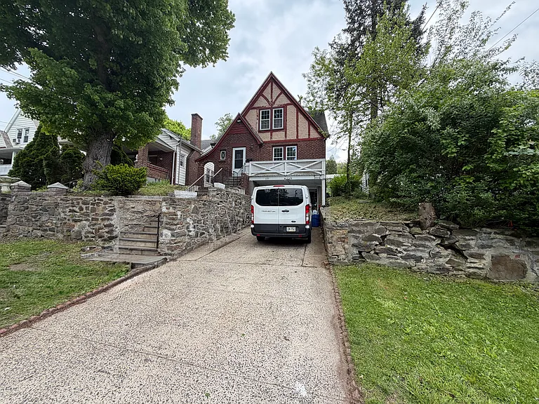 626 Midland Ave #2 — Photo 7