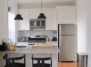 288 Driggs Ave #2A, Brooklyn, NY 11222