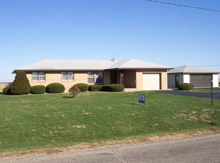 307 Newcomer Rd, North Henderson, IL 61466