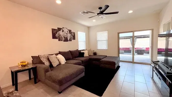 6948 W Jadewood Ln — Photo 3