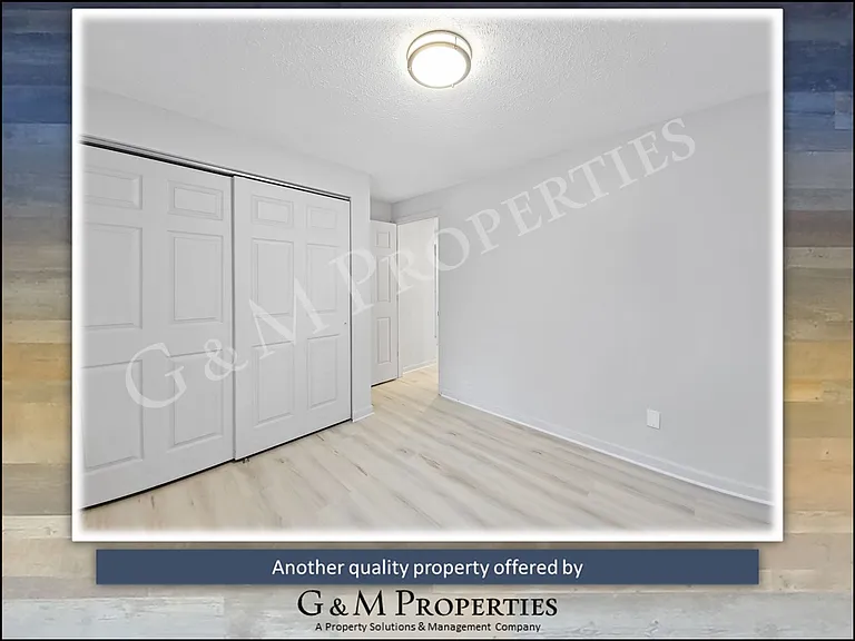 44 Chester Ave — Photo 24