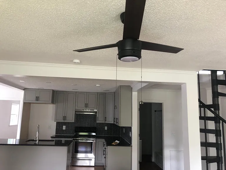 107 Crane Ave — Photo 12
