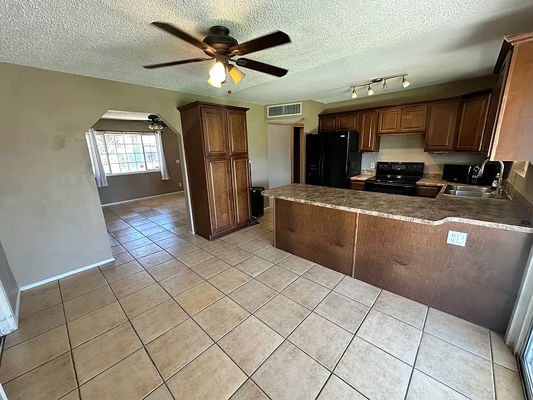 7431 E Roosevelt St — Photo 6