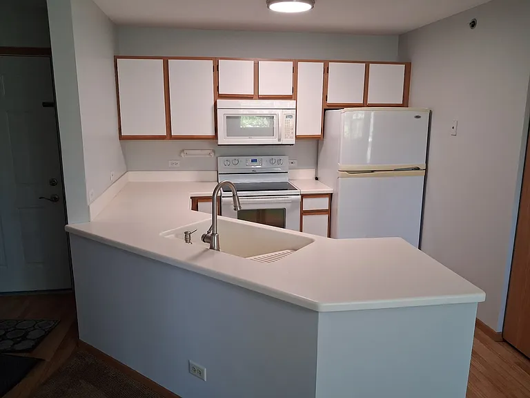 500 Cunat Blvd #2B — Photo 6