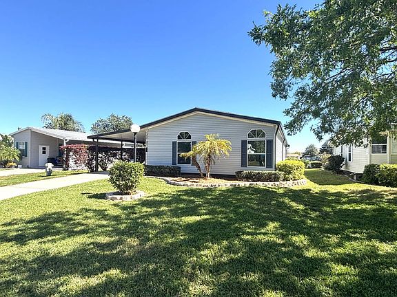 2nd image of 64 Beaver Lake Cir #392