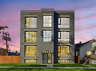 2718 Budd St #2N, River Grove, IL 60171