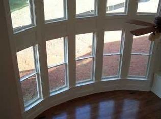 411 Ashmont Cir, Suwanee, GA 30024