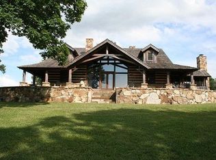 7765 Perkins Rd, Mountain Grove, MO 65711