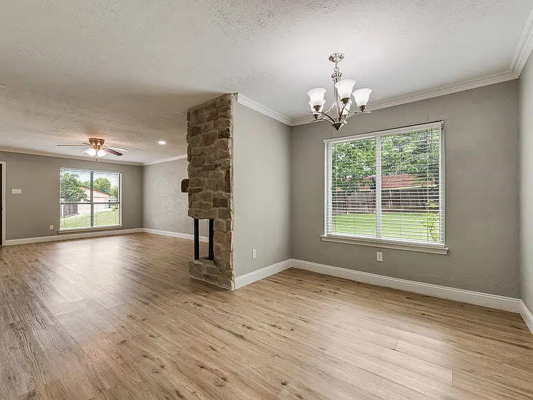 1732 Delaford Ct — Photo 9