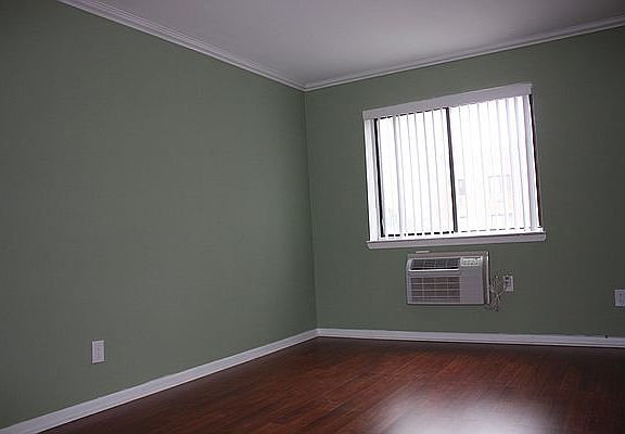 5th image of 150-41 Centreville St #2B