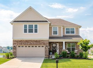 1633 Stonebury Ct, Xenia, OH 45385