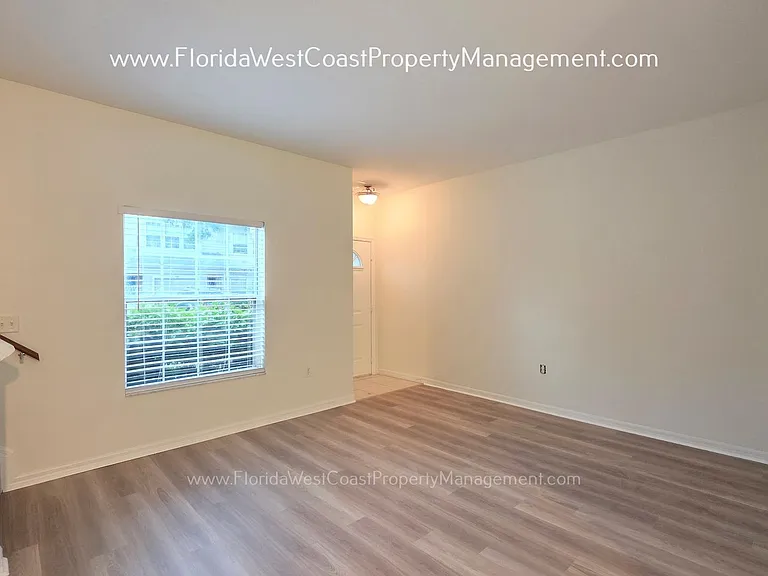 7744 Plantation Cir — Photo 4