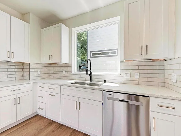 502 Tillery St #2 — Photo 6