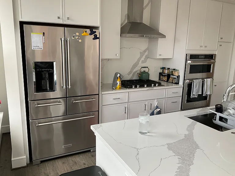 625 Slaters Ln #407 — Photo 8