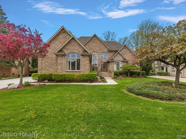 14382 Knightsbridge Dr, Shelby Township, MI 48315