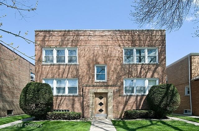 1st image of 2842 W Summerdale Ave APT 2E