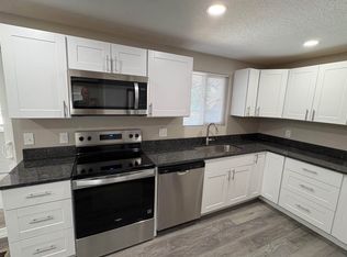 2042 W Mark St, Layton, UT 84041