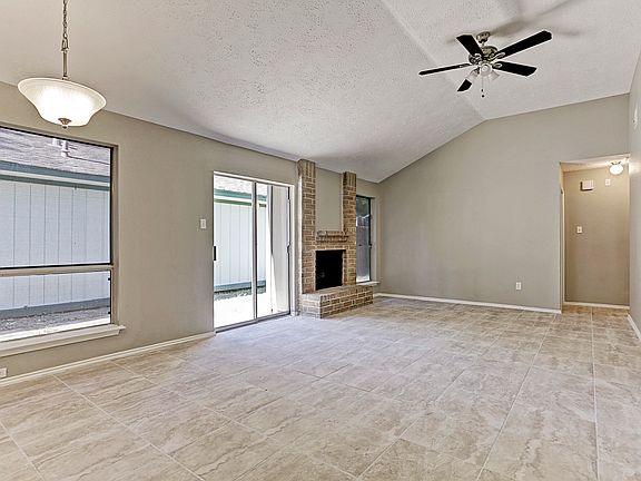 3rd image of 20622 Broughwood Cir