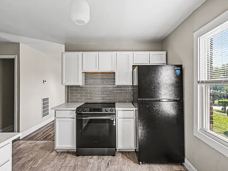 2604 Booker Ave — Photo 15