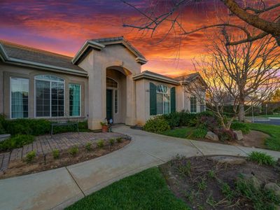 707 W Muncie Ave, Clovis, CA, 93619