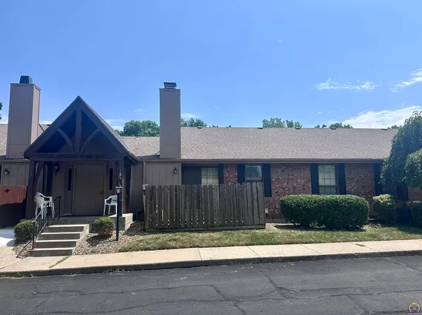 5609 SW Foxcroft South Cir Unit 106, Topeka, KS 66614