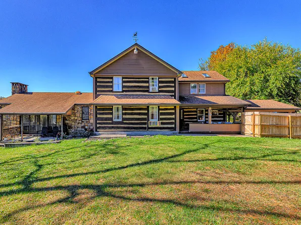 2298 Valley Green Rd, Greensburg, PA 15601