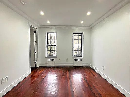 3rd image of 516 W 135th St #52