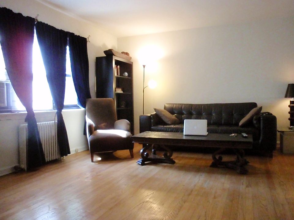 2nd image of 1560 Center Ave APT 4