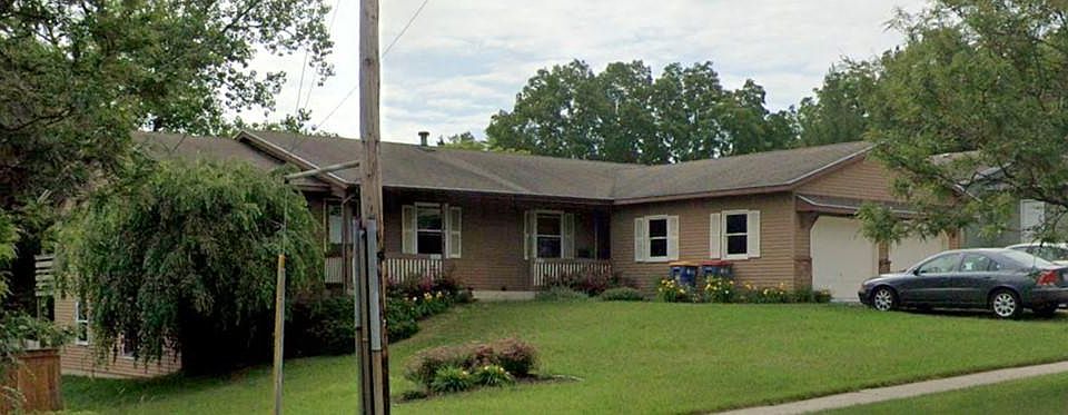 1st image of 1210-1212 Plymouth Rd SE #1210