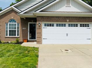 1949 Falling Leaves Ln, Lexington, KY 40509