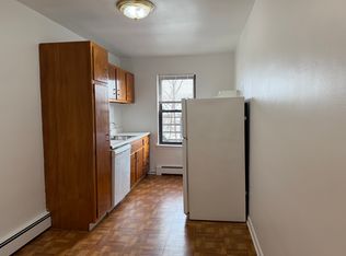 16 Roosevelt Pl APT A6, Montclair, NJ 07042