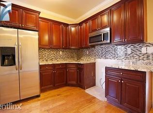 831 E 220th St, Bronx, NY 10467