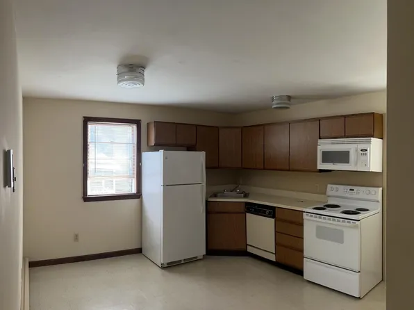 65 Henry Ave #3, Pittsfield, MA 01201