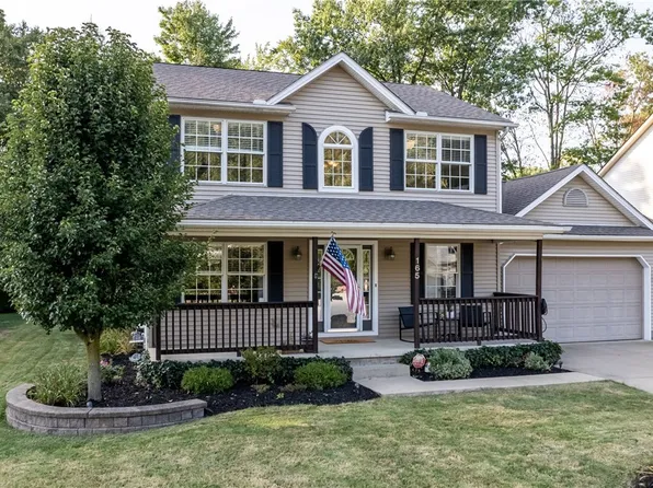 165 Laura Ln, Cortland, OH 44410