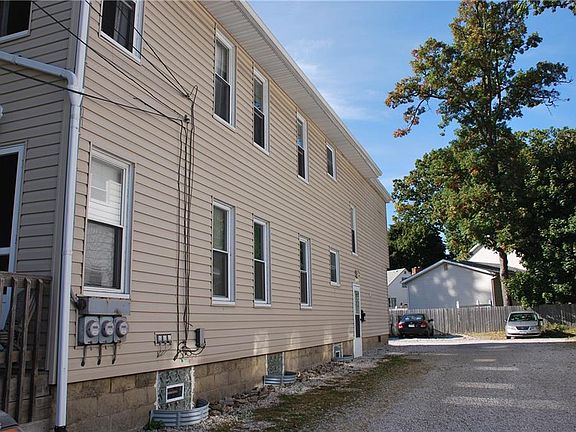 3rd image of 2626 3rd St