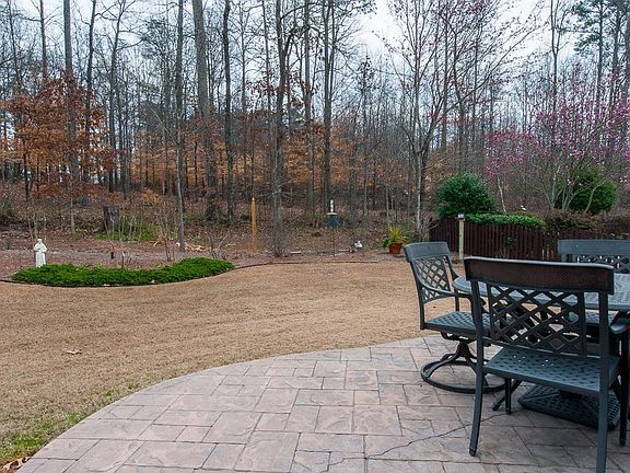 5th image of 5105 Rembrant Dr