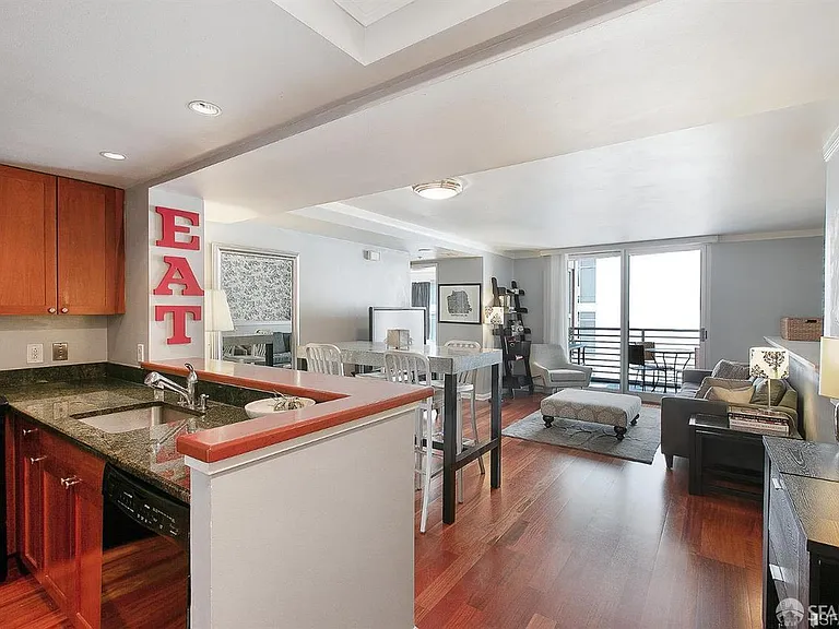 400 Beale St #1008L — Photo 8