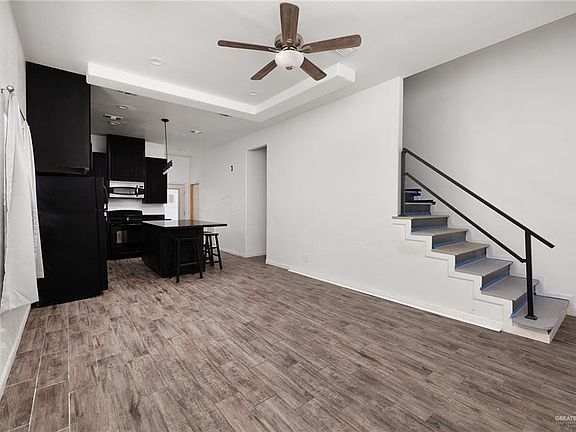 4th image of 3913 Miguel St