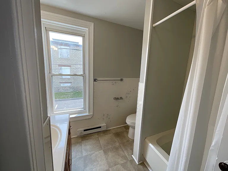 38 N Franklin St #2 — Photo 8