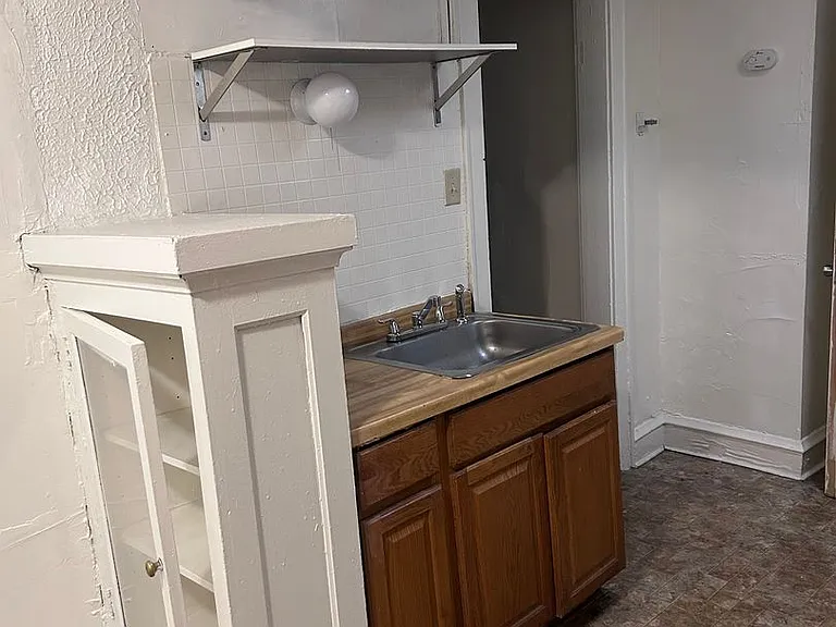 1720 W Atkinson Ave — Photo 13