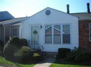 25 The Cmn, Lockport, NY 14094