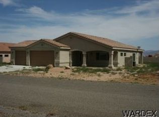 7135 E Bell Butte Dr, Kingman, AZ 86401
