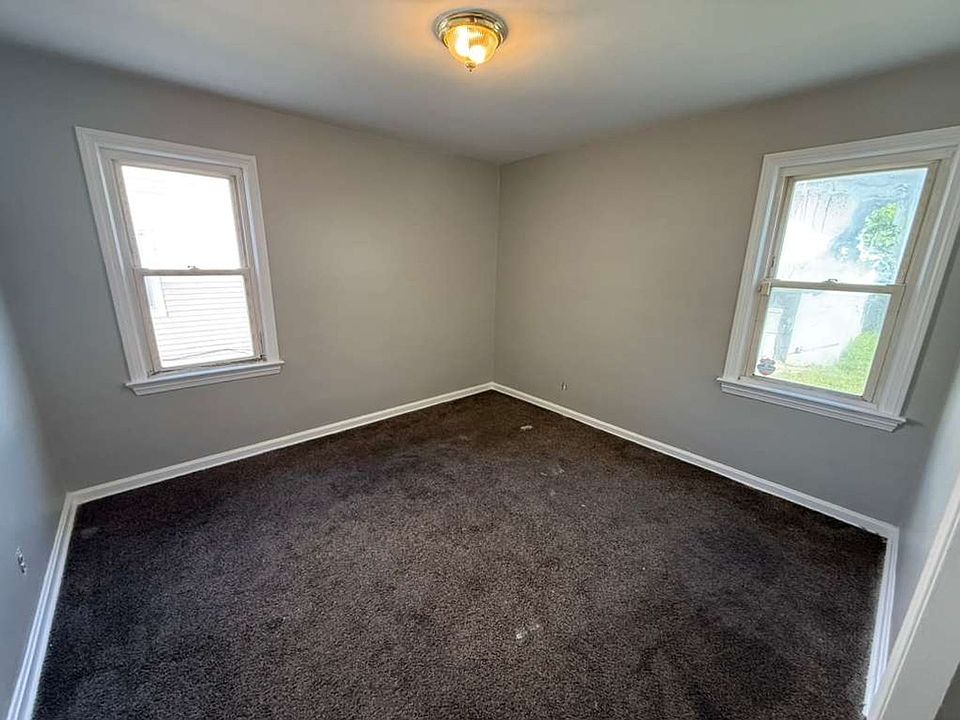 1st image of 18107 North Blvd