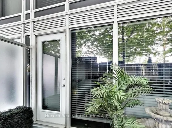 1040 The Queensway Ave, Toronto, ON