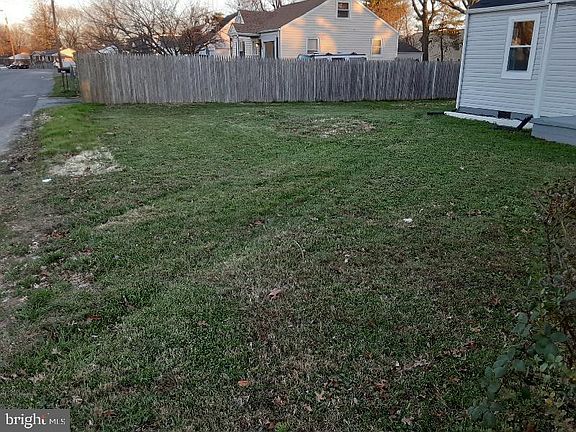 3rd image of 8005 Jordan Park Blvd
